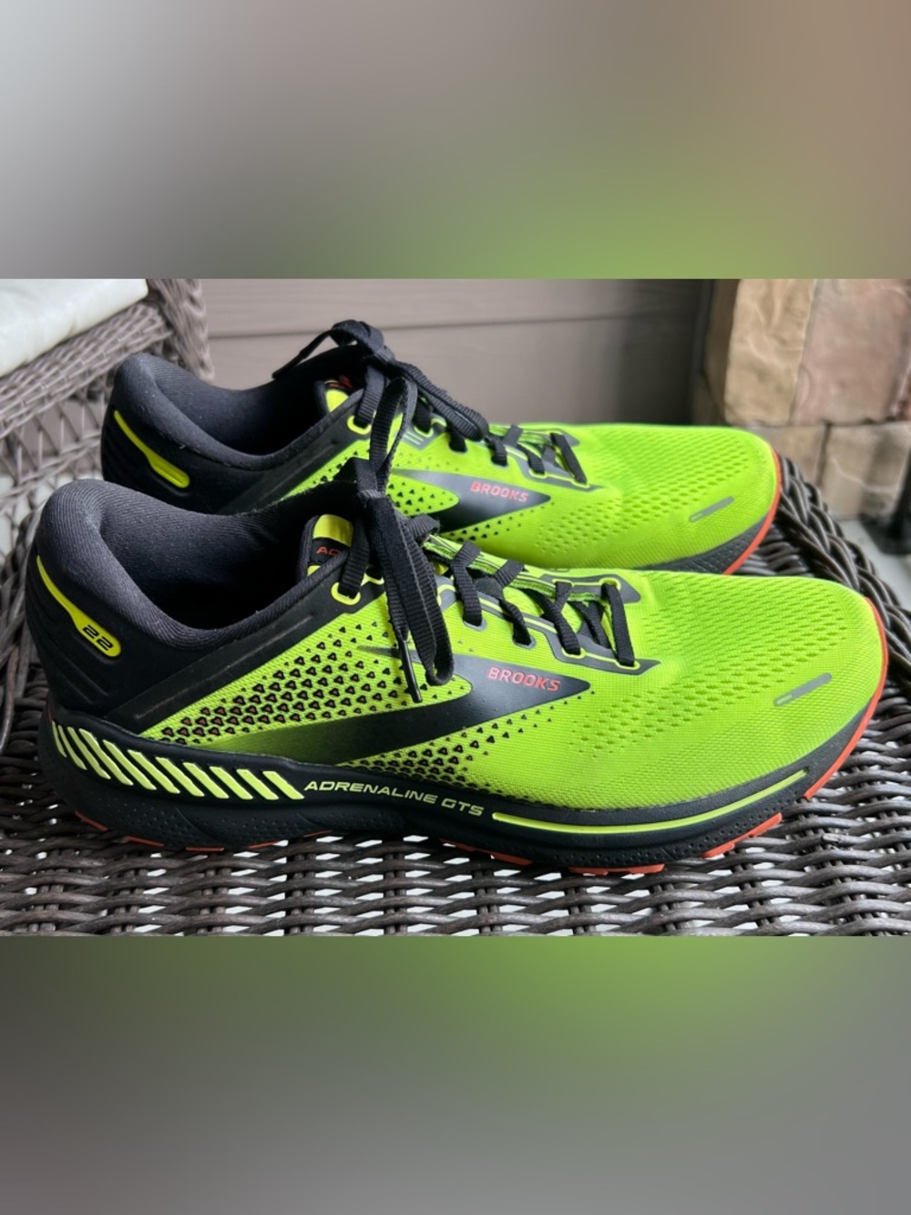 Brooks Adrenaline GTS 22